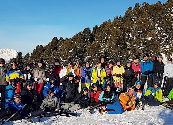 Viel Schnee und Sonnenschein bei unserem diesjährigen Skikompaktkurs