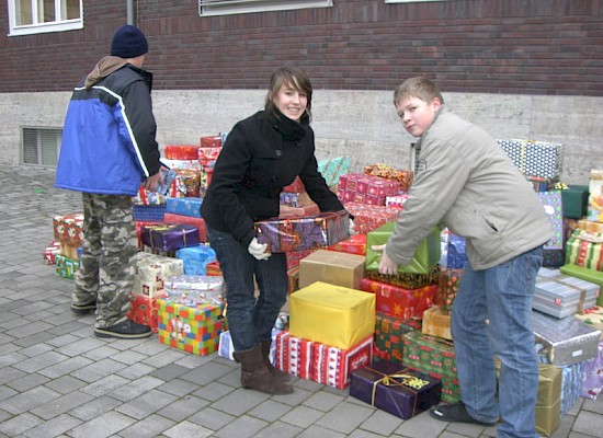 FKG-Weihnachtspaket-Aktion