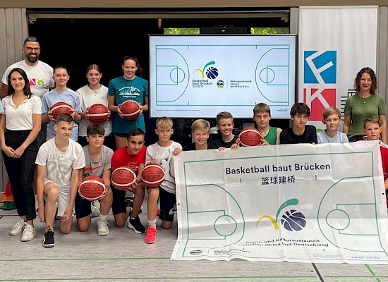 Basketball als Brücke